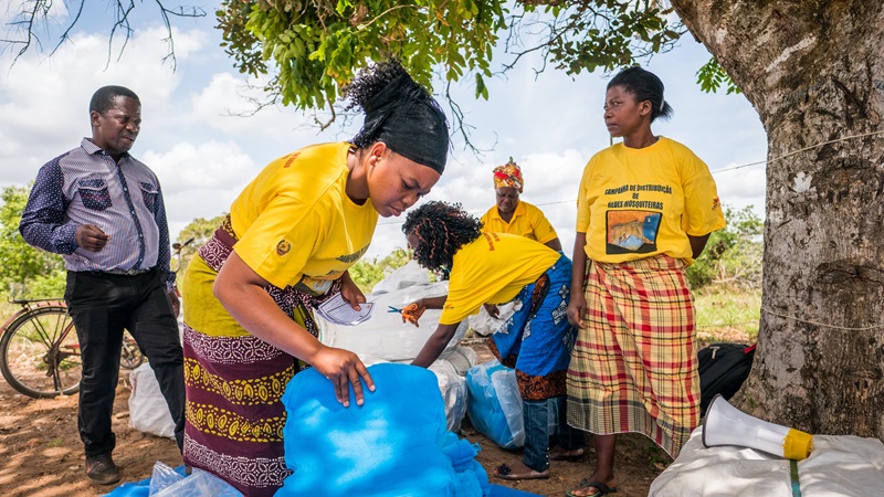 Preparation for the distribution of mosquito nets in Inhambane, Mozambique